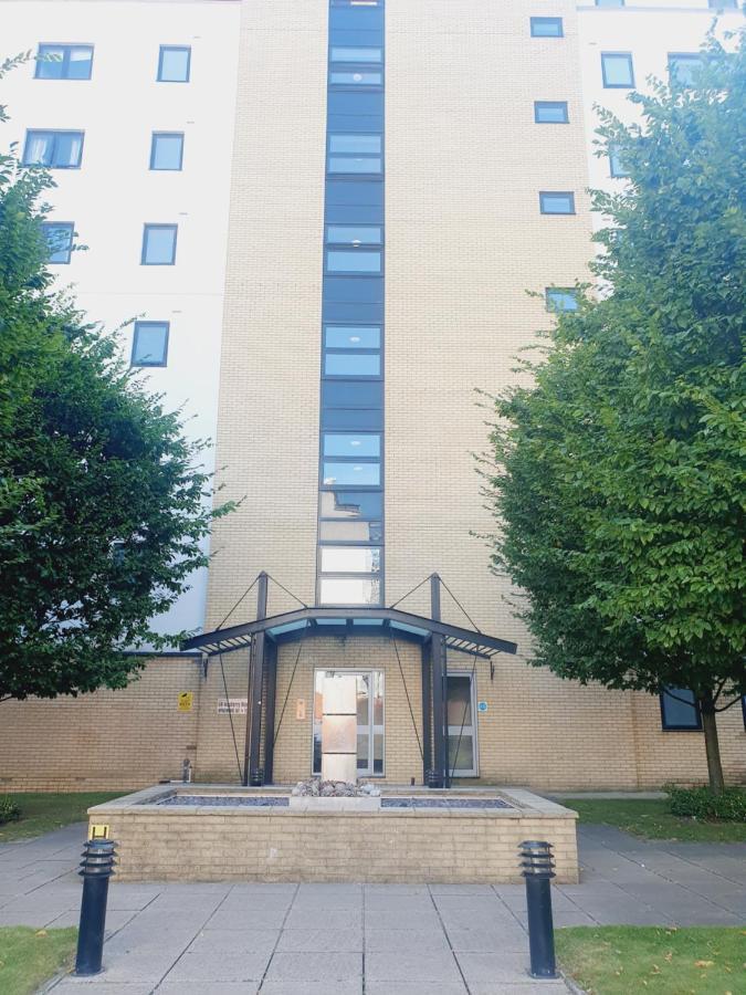 Luxury Canary Wharf Apartment With Free Parking Лондон Экстерьер фото