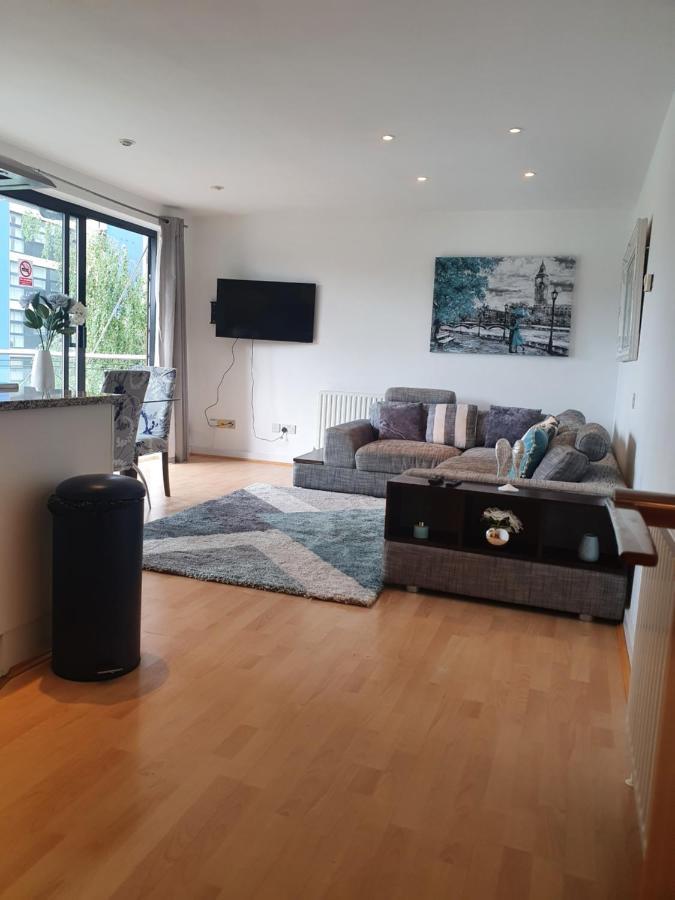 Luxury Canary Wharf Apartment With Free Parking Лондон Экстерьер фото