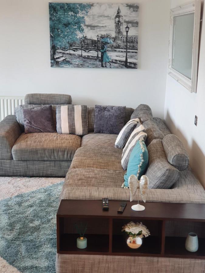 Luxury Canary Wharf Apartment With Free Parking Лондон Экстерьер фото